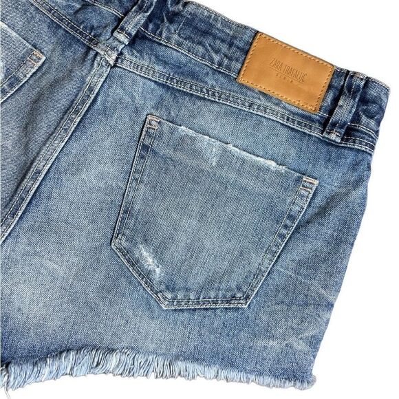 Zara Jean shorts mid rise cut off style distressed size 8 - Picture 4 of 12